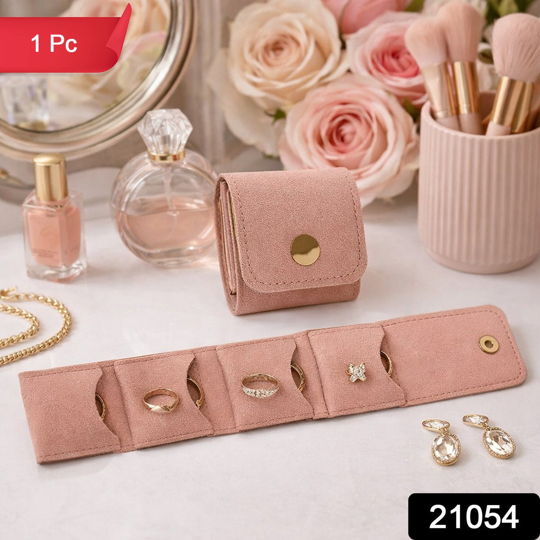 Compact foldable jewellery storage pouch with multiple ring compartments