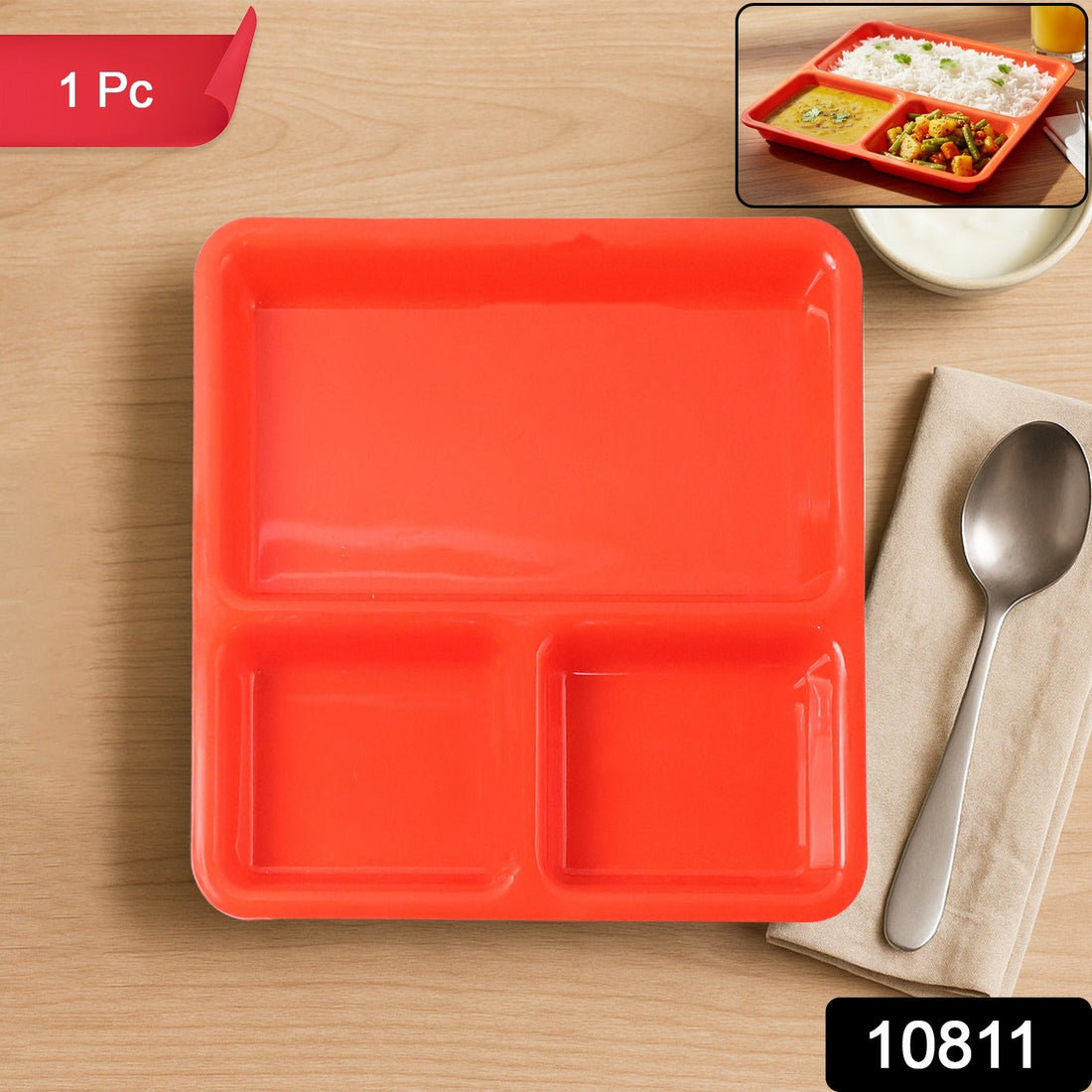 Rectangular 3-compartment serving tray in plastic for organized meals.